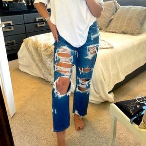 American Eagle Ripped Boyfriend Jeans (Dark wash)